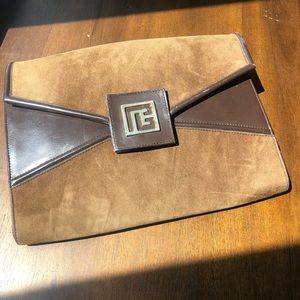 • Vintage Pierre Balmain Clutch •